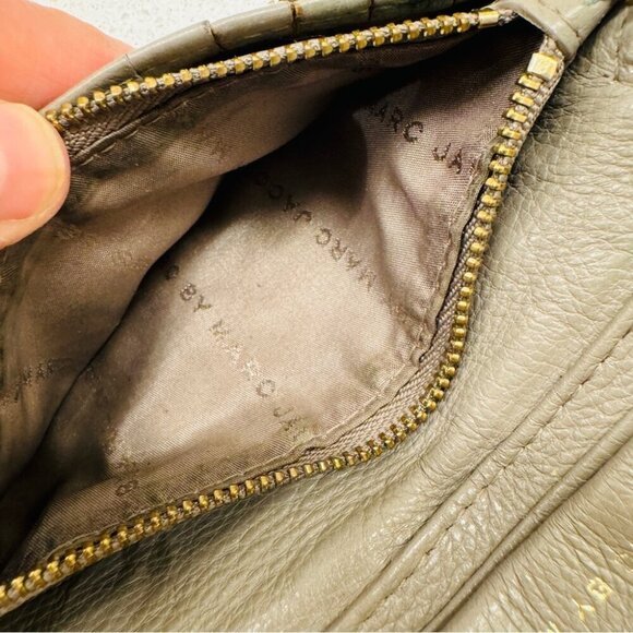 Marc by Marc Jacobs Wristlet Wallet Cell Phone Coin Tan Leather Full Zip Closure - Picture 11 of 15